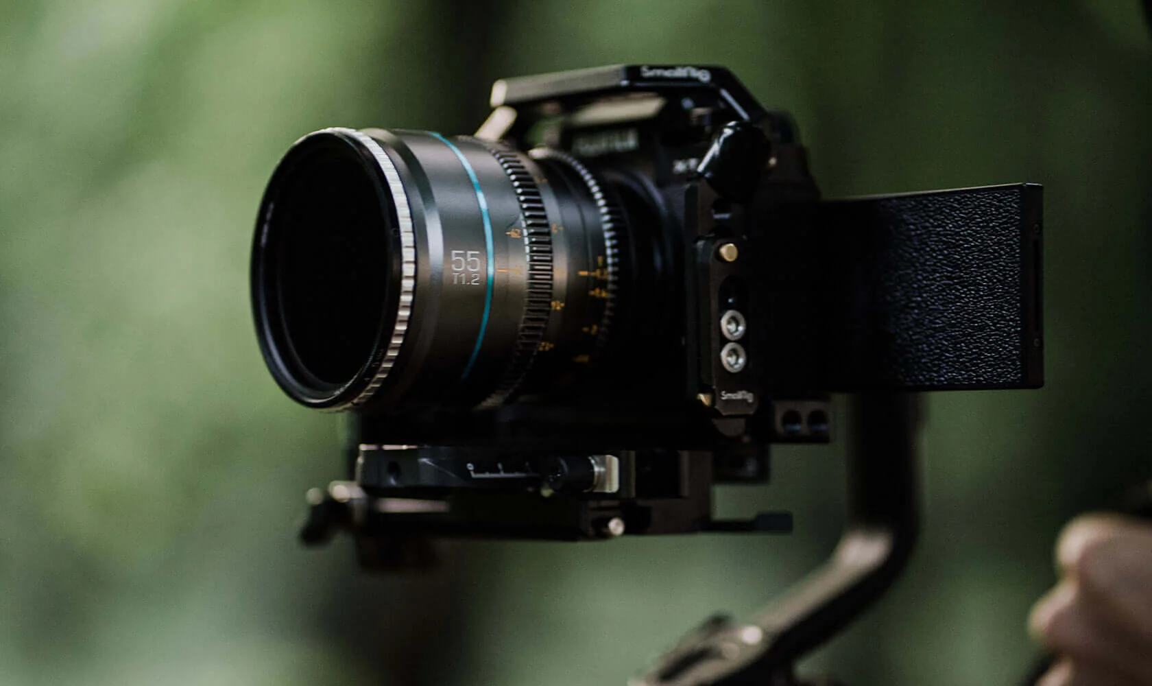 B Ware SIRUI Night Walker T1.2 S35 Cine Lens Series - Image 4